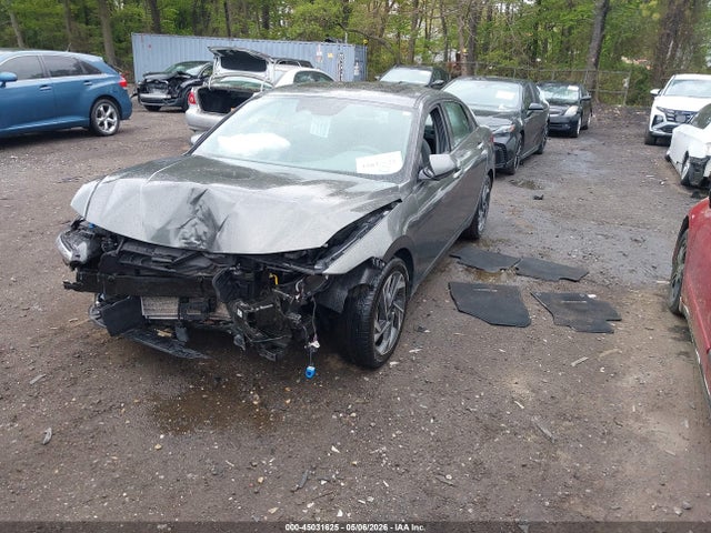 Hyundai ELANTRA Sel