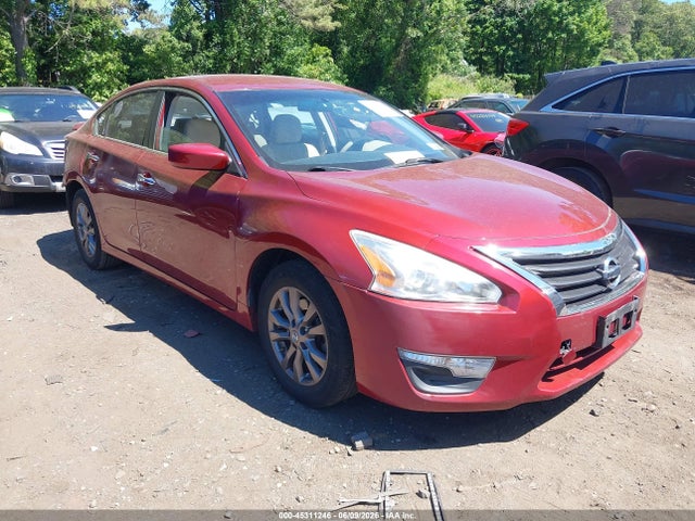 Salvage Nissan Altima Image