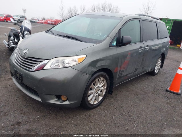 Toyota Sienna Xle 7 Passenger