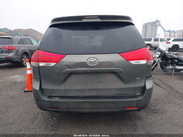 Toyota Sienna Xle 7 Passenger