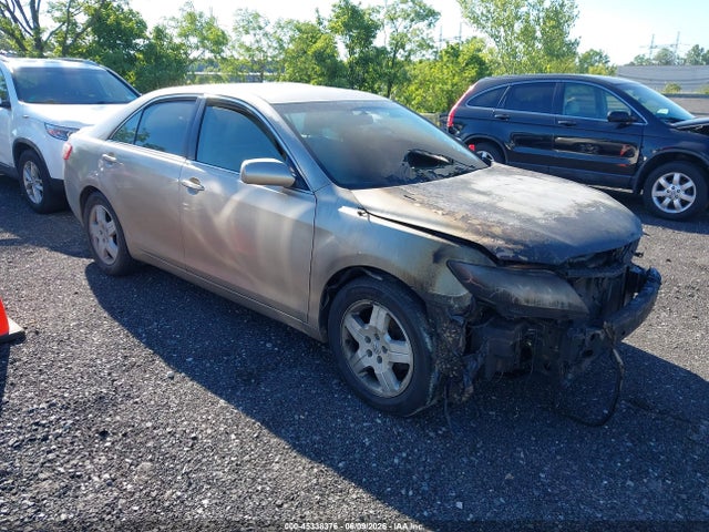 Salvage Toyota Camry Image