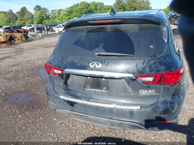 INFINITI Qx Luxe
