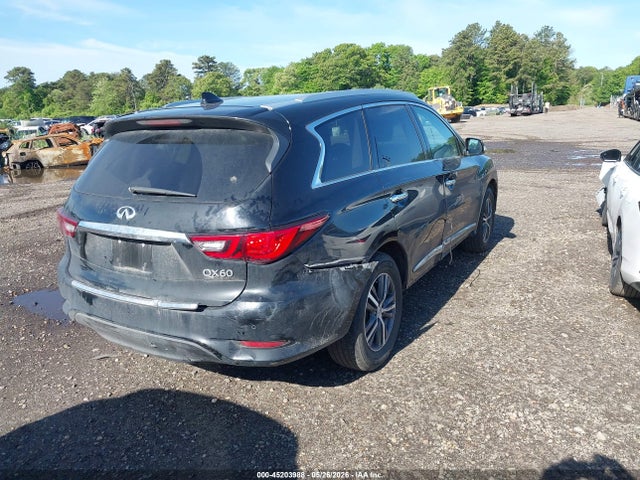 INFINITI Qx Luxe