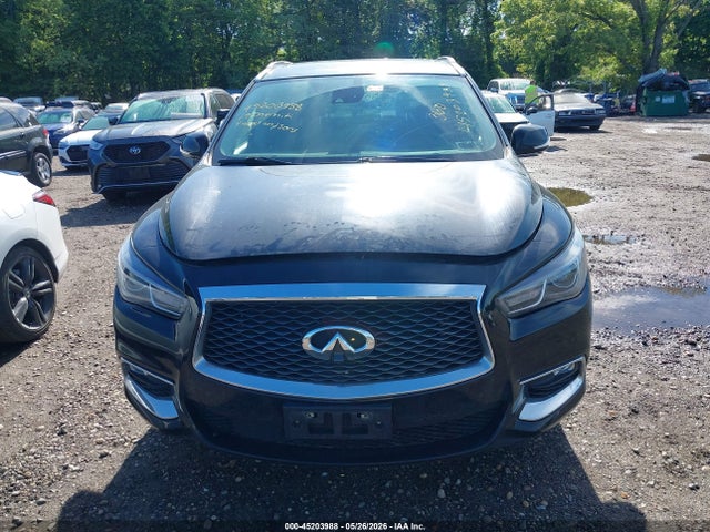 INFINITI Qx Luxe
