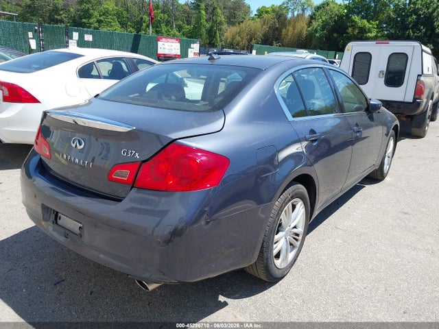 INFINITI G37x