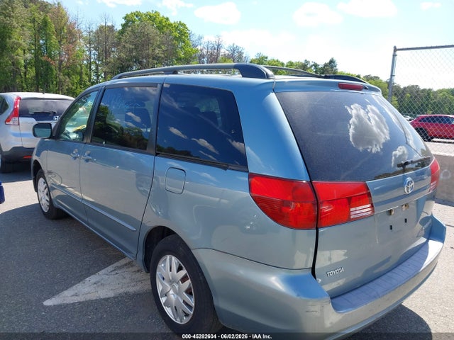 Toyota Sienna Le