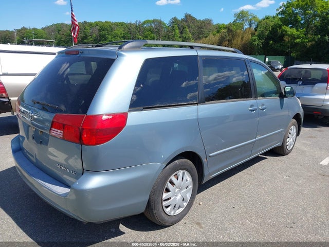 Toyota Sienna Le