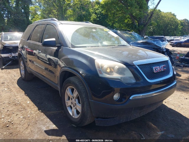 Salvage GMC Acadia Image