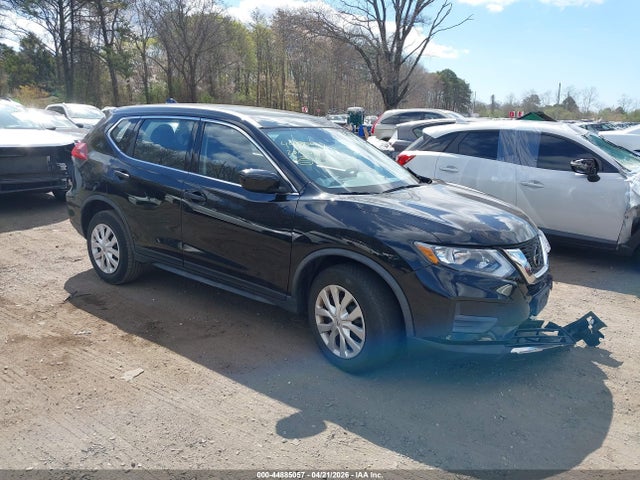 Salvage Nissan Rogue Image