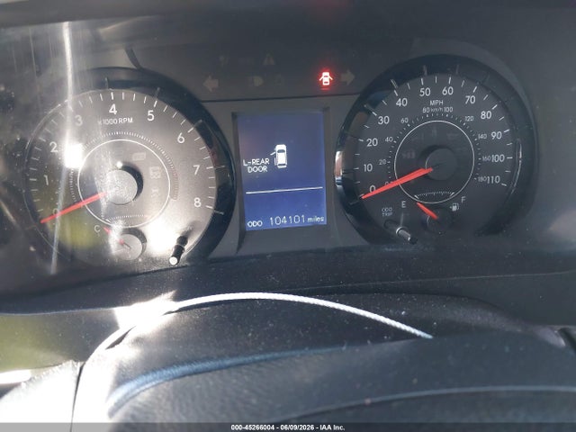 Toyota Sienna Le 8 Passenger