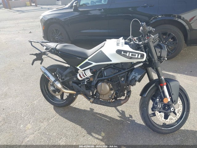 Husqvarna Vitpilen 401 Svartpilen 401