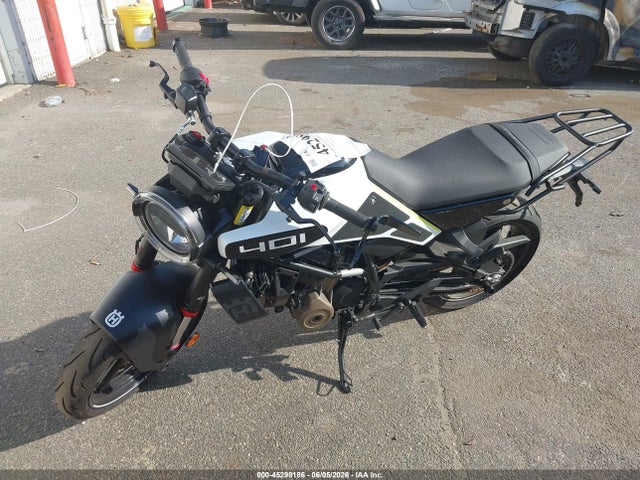 Husqvarna Vitpilen 401 Svartpilen 401