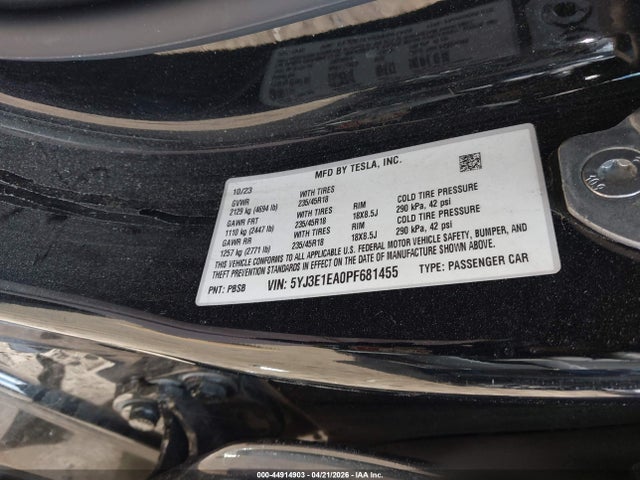 Tesla Model 3 Rear-wheel Drive