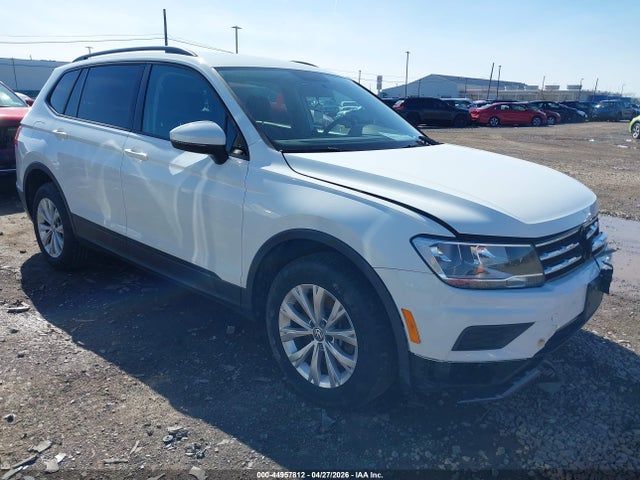 Salvage Volkswagen Tiguan Image