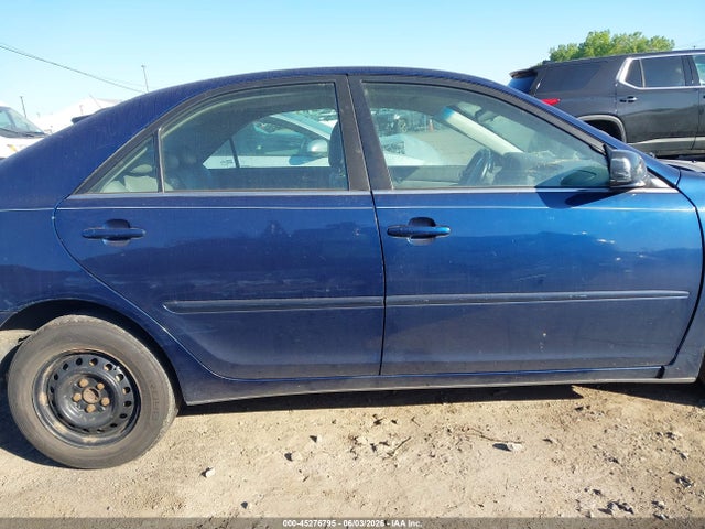 Toyota Camry Le