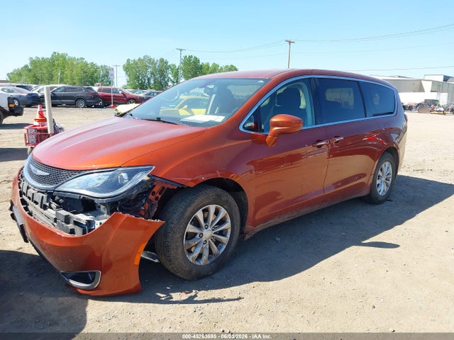 Chrysler Pacifica Touring Plus