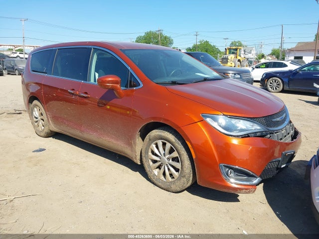 Chrysler Pacifica Touring Plus