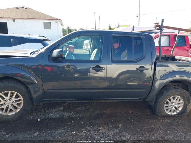 Nissan Frontier Sv
