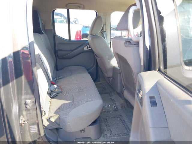 Nissan Frontier Sv