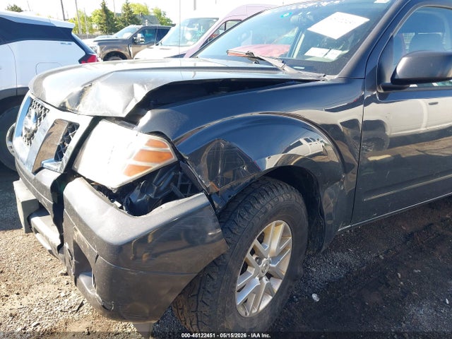 Nissan Frontier Sv