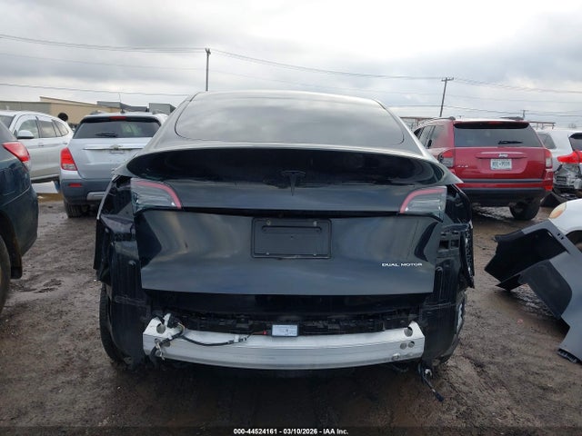 Tesla Model Y Long Range Dual Motor All-wheel Drive
