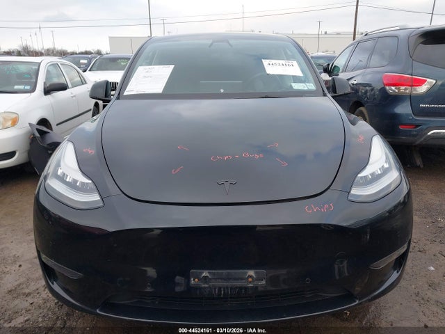 Tesla Model Y Long Range Dual Motor All-wheel Drive