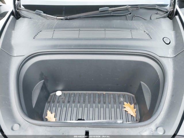 Tesla Model Y Long Range Dual Motor All-wheel Drive