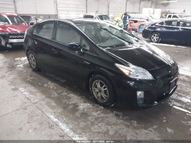 Salvage Toyota Prius Image