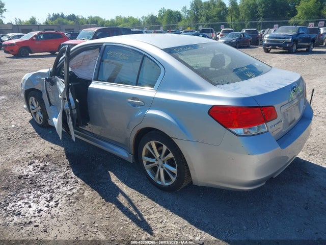Subaru Legacy 2.5i Premium