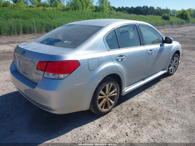 Subaru Legacy 2.5i Premium