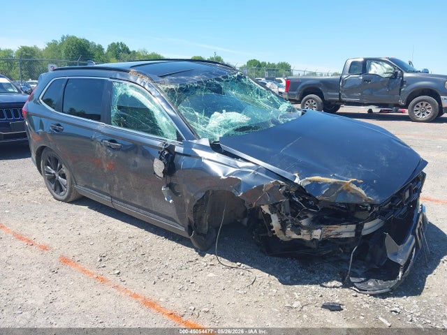 Salvage Honda CR-V Hybrid Image