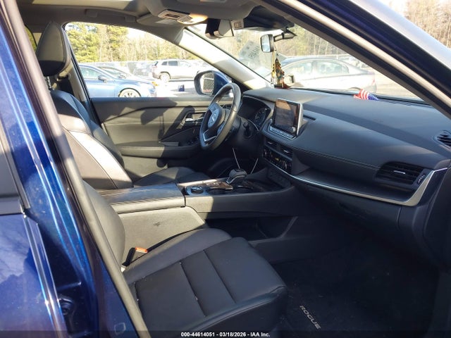 Nissan Rogue Sv Intelligent Awd