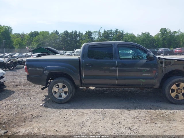 Toyota Tacoma Base V6