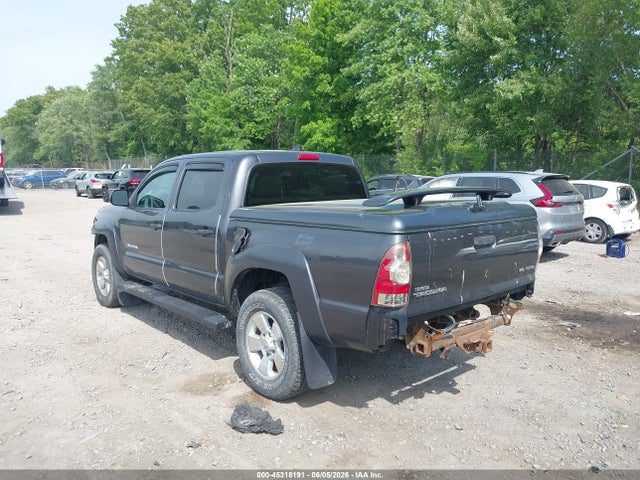 Toyota Tacoma Base V6