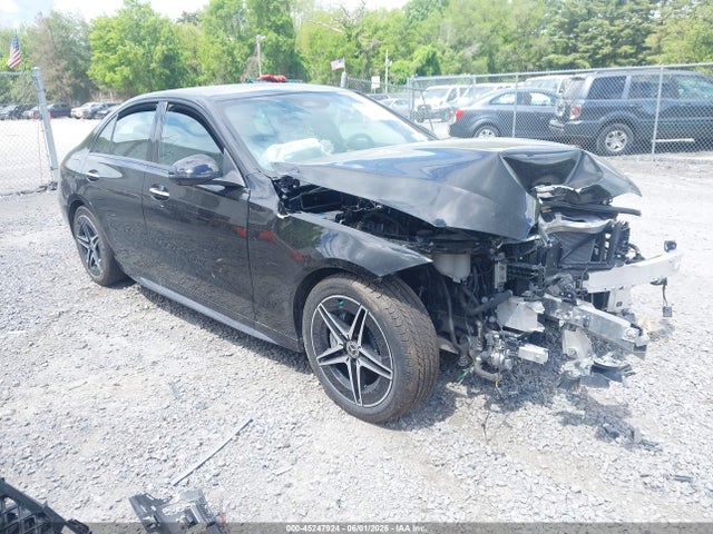 Salvage Mercedes-Benz C-Class Image