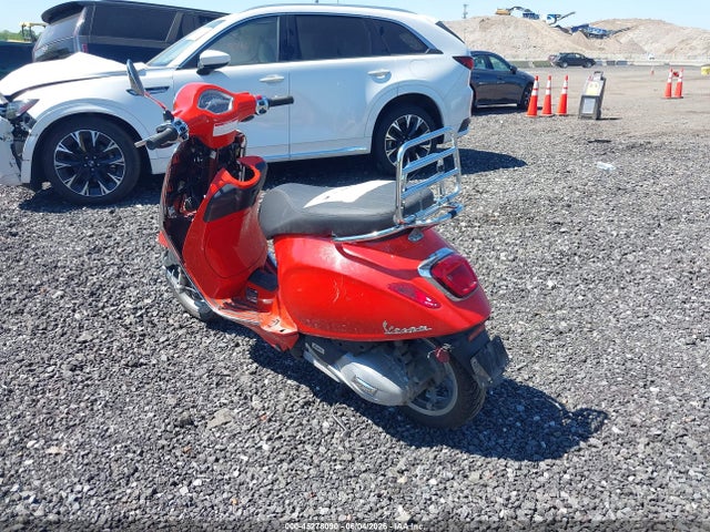 Vespa Primavera Sprint 150