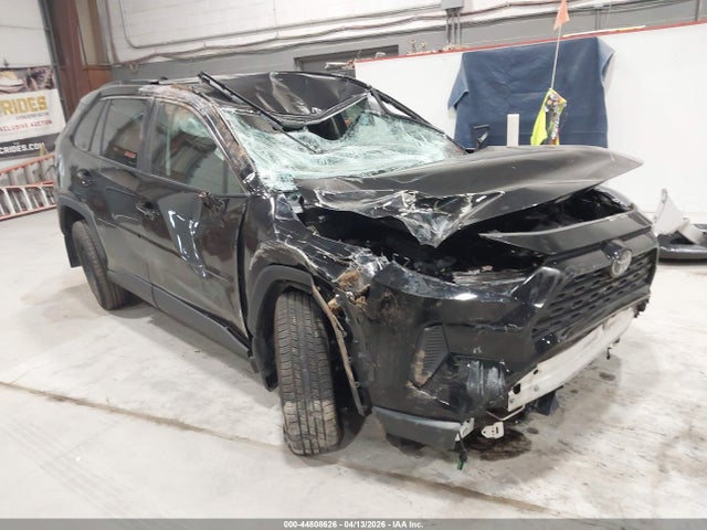 Salvage Toyota RAV4 Image
