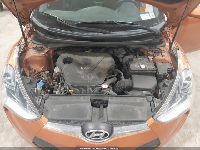 Hyundai VELOSTER