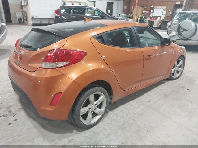 Hyundai VELOSTER