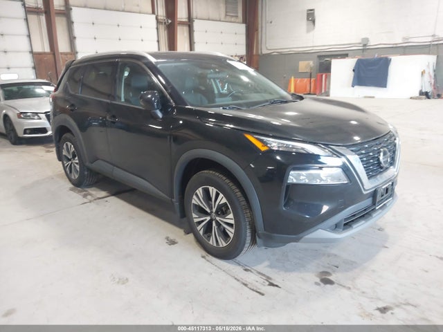 Salvage Nissan Rogue Image