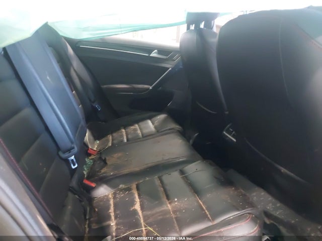 Volkswagen Golf Se 4-door