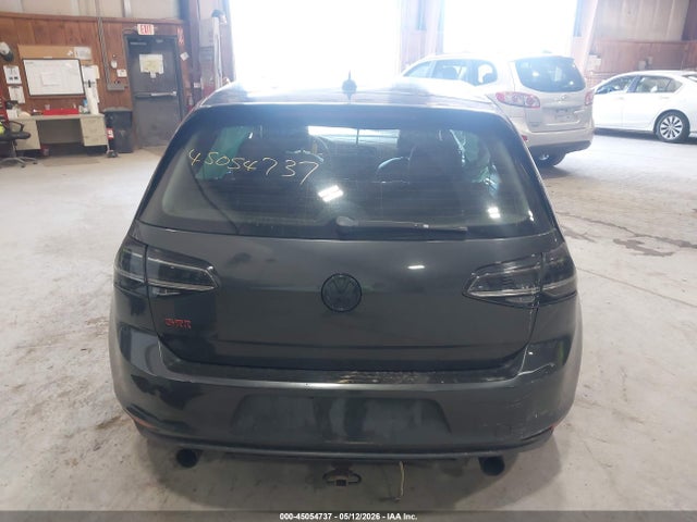 Volkswagen Golf Se 4-door