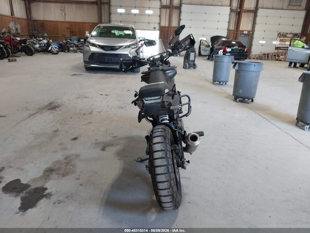 Husqvarna Vitpilen 401 Svartpilen 401