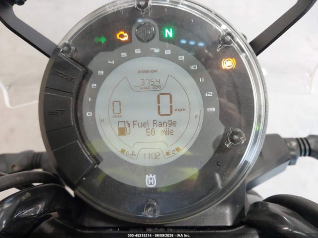 Husqvarna Vitpilen 401 Svartpilen 401