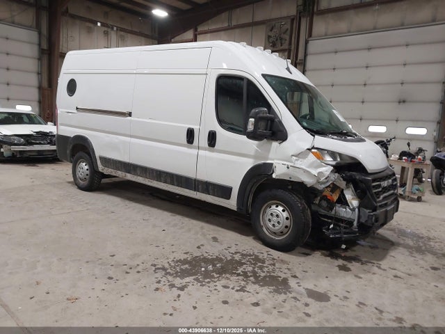 Salvage Ram Promaster Image