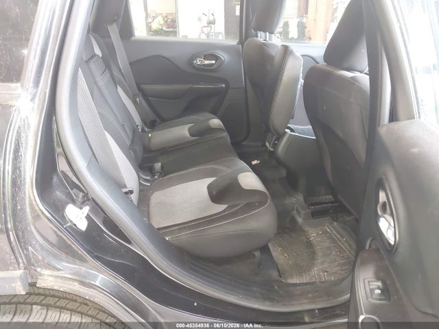 Jeep Cherokee Sport