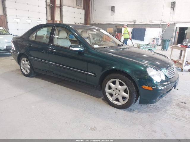 Salvage Mercedes-Benz C-Class Image