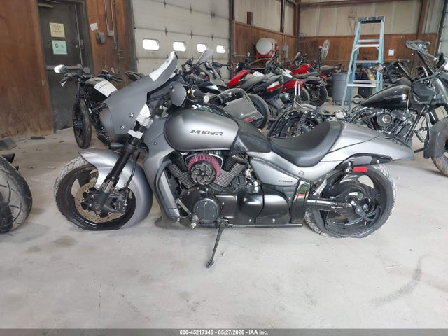 Suzuki Vzr1800