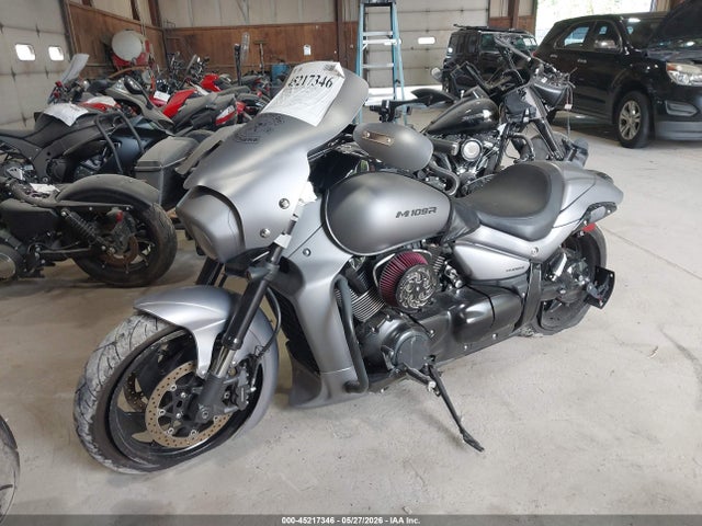 Suzuki Vzr1800