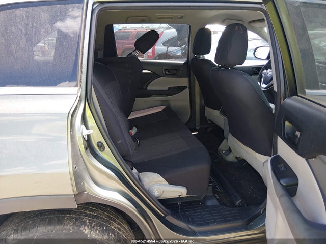 Toyota Highlander Le